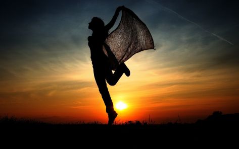 girl-dancing-in-the-sunset-1920x1200-photography-desktop-wallpaper-28152